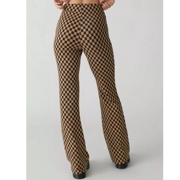 Urban Outfitters Brynn Flare Pant (US M) - Picture 2 of 3